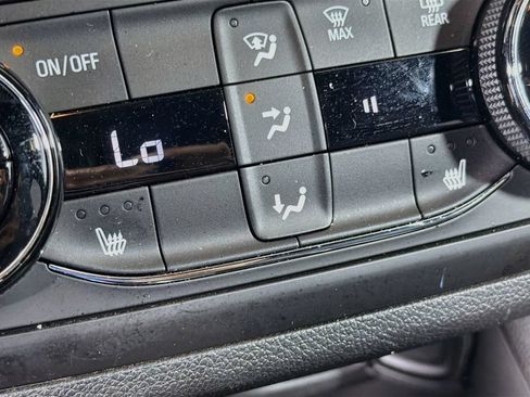 Used 2025 Buick Envista Preferred w/ Convenience I Package FWD image 20