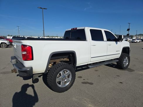 Used 2015 GMC Sierra 2500 SLT w/ Duramax Plus Package image 6