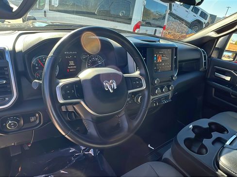 Used 2024 RAM 2500 Big Horn w/ Bed Utility Group image 25