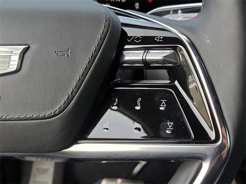 New 2026 Cadillac Vistiq Premium Luxury w/ LPO, Floor Liner Package image 23