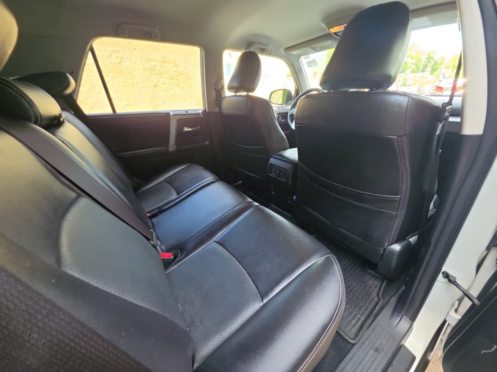 Used 2019 Toyota 4Runner SR5 AWD/4WD image 23