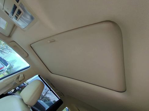 Used 2016 Toyota Highlander XLE image 20