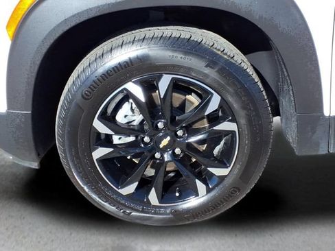 Used 2023 Chevrolet TrailBlazer LT w/ Convenience Package AWD/4WD image 10