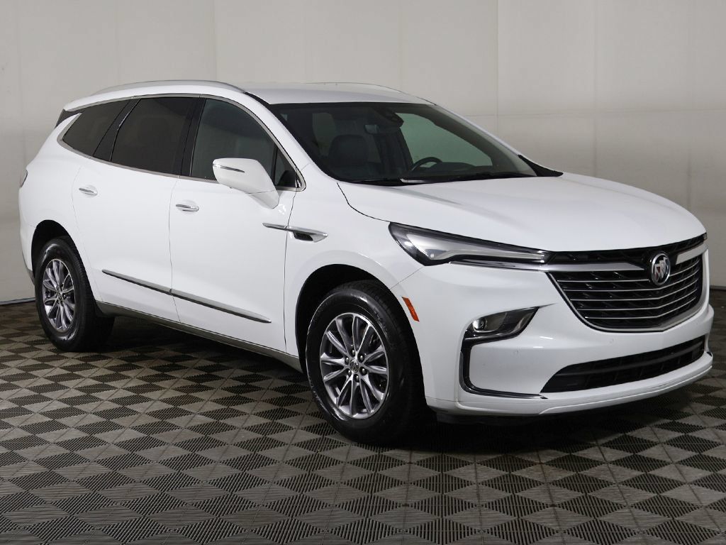 Used 2024 Buick Enclave Premium FWD image 2