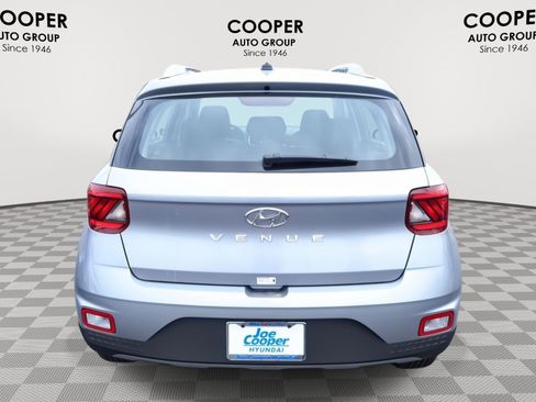 New 2026 Hyundai Venue SEL FWD image 7