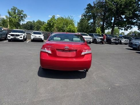 Used 2011 Toyota Camry LE FWD image 6