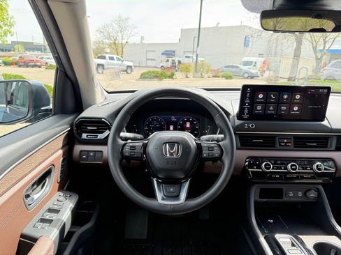 Certified 2026 Honda Pilot Elite image 4