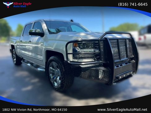 Used 2018 Chevrolet Silverado 1500 LTZ w/ Sport Package AWD/4WD image 5