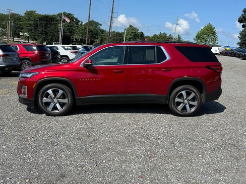 Certified 2023 Chevrolet Traverse LT w/ LT Premium Package AWD/4WD image 7