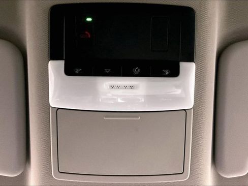 Used 2023 Nissan Rogue SV image 35