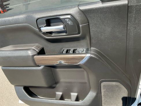 Used 2021 Chevrolet Silverado 1500 LT w/ Bed Protection Package AWD/4WD image 19