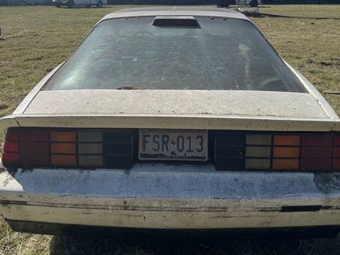 Used 1986 Chevrolet Camaro LT image 11