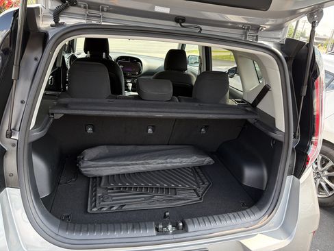 Used 2024 Kia Soul EX FWD image 25