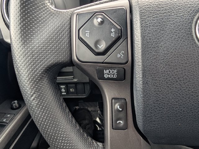 Used 2019 Toyota Tacoma TRD Sport w/ Technology Package RWD image 18