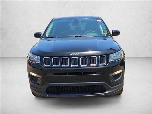Used 2018 Jeep Compass Sport AWD/4WD image 2