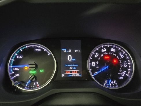 Used 2021 Toyota RAV4 LE image 26