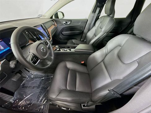 Used 2024 Volvo XC60 B5 Plus w/ Protection Package Premier AWD/4WD image 2