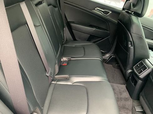 Used 2025 Kia Sportage EX w/ Premium Package AWD/4WD image 22