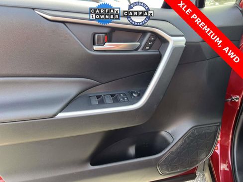 Used 2023 Toyota RAV4 XLE Premium image 24