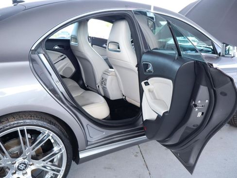Used 2016 Mercedes-Benz CLA 250 image 36