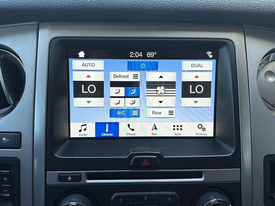 Used 2017 Ford Expedition XLT w/ Equipment Group 202A RWD image 31