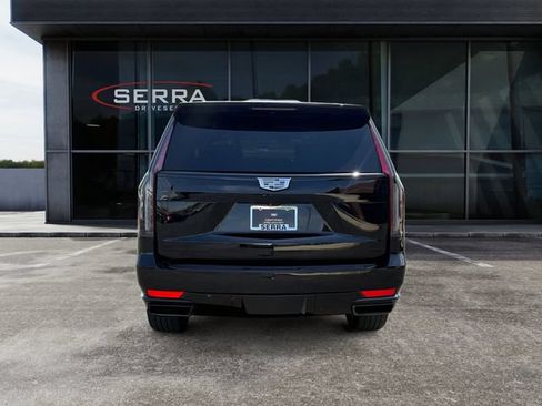 Certified 2023 Cadillac Escalade Sport Platinum w/ LPO, ONYX Package AWD/4WD image 4