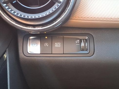 Used 2026 Chevrolet Equinox ACTIV w/ Convenience Package III FWD image 12
