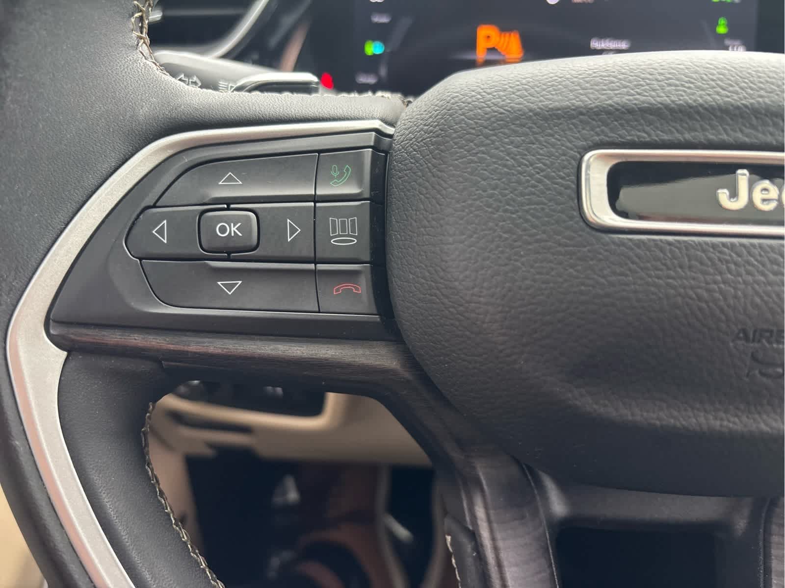 Used 2023 Jeep Grand Cherokee 4WD 4xe image 24