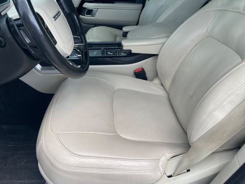 Used 2018 Land Rover Range Rover Supercharged AWD/4WD image 10