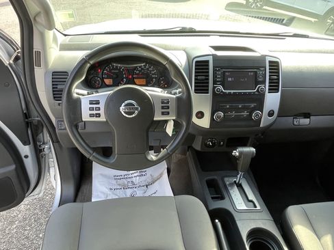 Used 2015 Nissan Xterra S AWD/4WD image 12