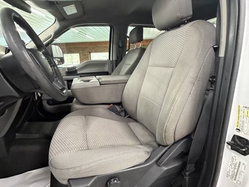 Used 2021 Ford F250 XLT w/ FX4 Off-Road Package image 10