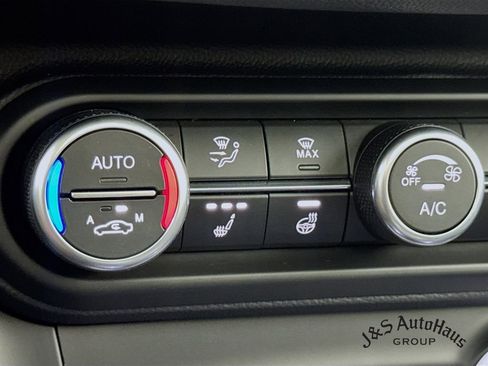 Used 2022 Alfa Romeo Stelvio Quadrifoglio w/ Active Assist Plus Package AWD/4WD image 26