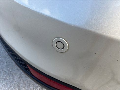 Used 2018 Ford Focus Titanium image 14