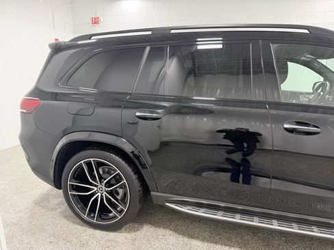 Used 2023 Mercedes-Benz GLS 580 4MATIC image 9