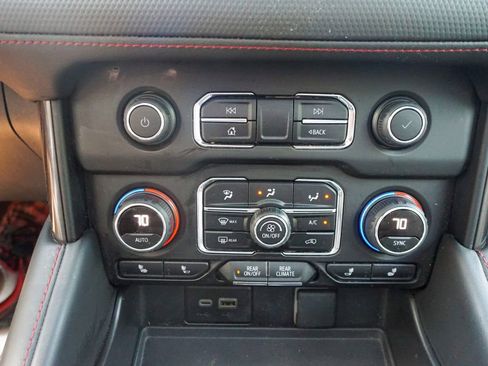 Used 2023 Chevrolet Suburban RST w/ Luxury Package image 26