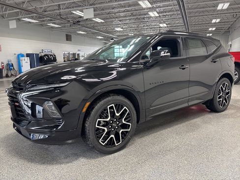 New 2026 Chevrolet Blazer RS image 3