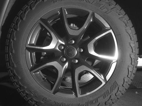 Used 2025 Jeep Compass Trailhawk AWD/4WD image 14
