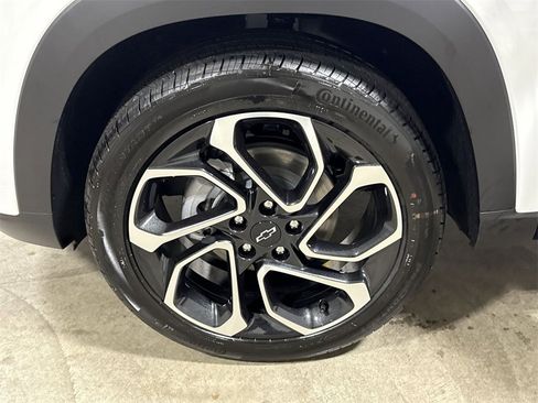 New 2026 Chevrolet Trax RS w/ Driver Confidence Package image 25