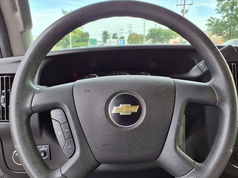 Used 2019 Chevrolet Express 3500 w/ Power Convenience Package image 15