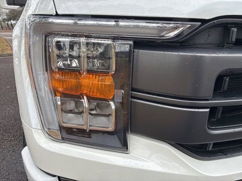 Used 2023 Ford F150 Lariat w/ Max Trailer Tow Package image 9