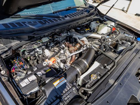 Used 2024 Ford F350 XLT image 40