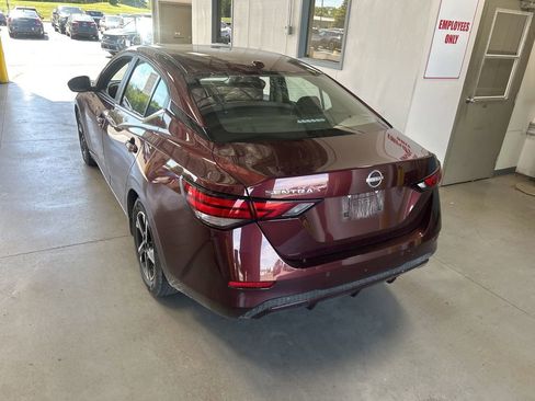 Used 2025 Nissan Sentra SV FWD image 6