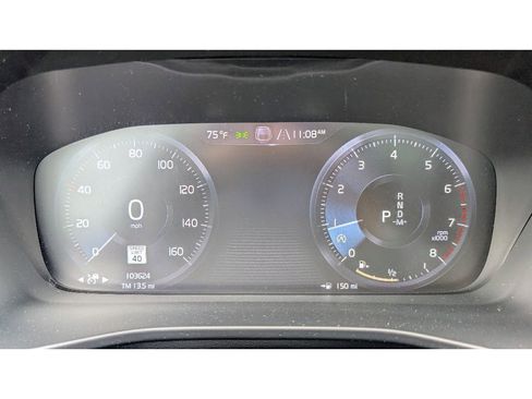 Used 2019 Volvo XC40 T5 R-Design image 21