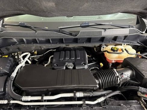Used 2019 Chevrolet Silverado 1500 LT w/ All-Star Edition AWD/4WD image 12