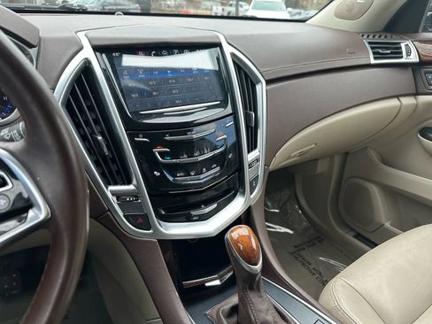 Used 2016 Cadillac SRX Luxury image 29