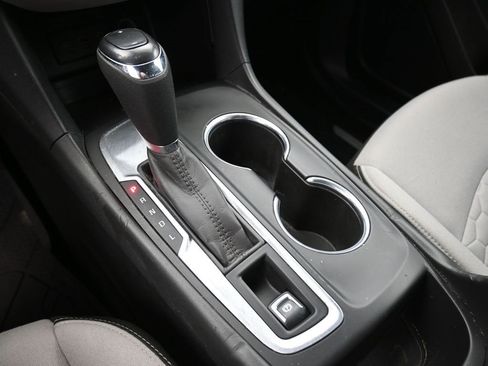 Used 2020 Chevrolet Equinox LS w/ LS Convenience Package image 27