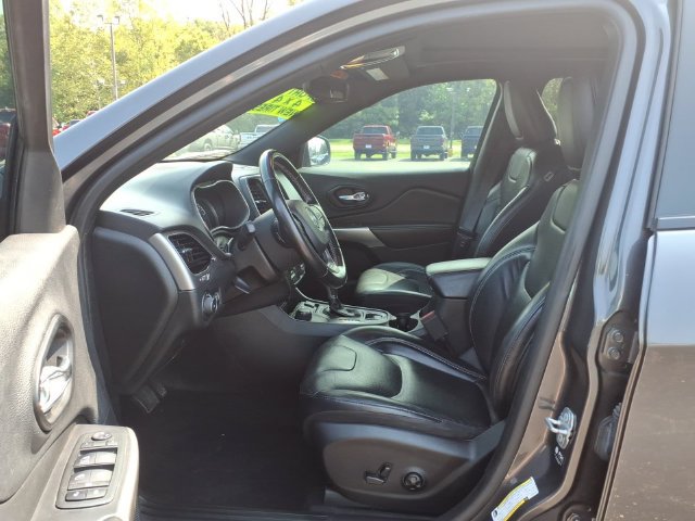 Certified 2021 Jeep Cherokee Latitude Lux 80th Anniv w/ Quick Order Package 2YU 80th AWD/4WD image 13