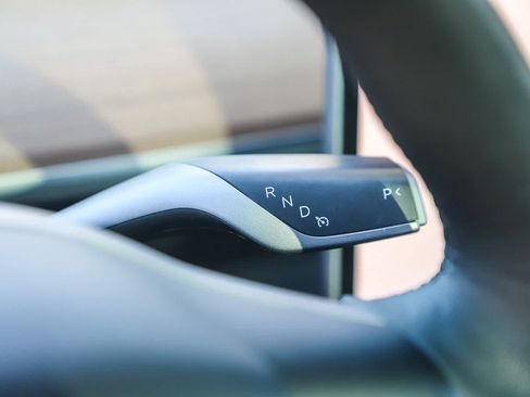 Used 2023 Tesla Model 3 Standard Range RWD image 18