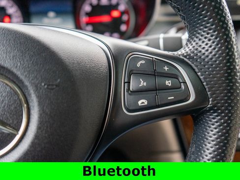 Used 2017 Mercedes-Benz GLC 300 4MATIC image 21