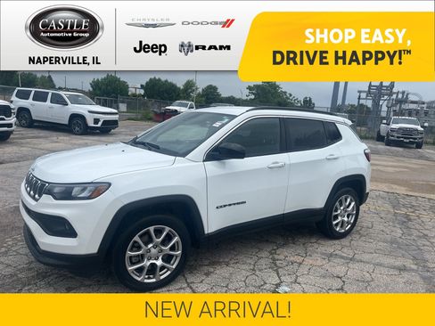 Used 2023 Jeep Compass Latitude AWD/4WD image 1
